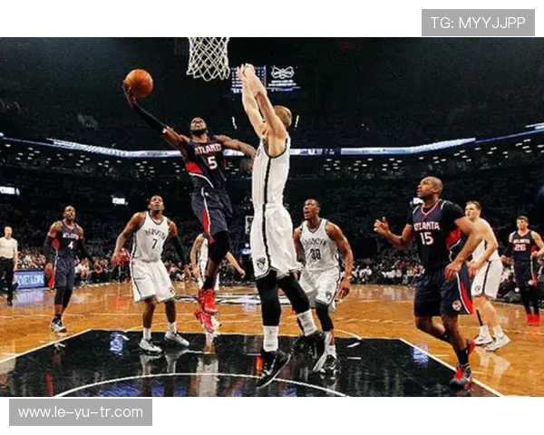 篮球战术深度解析:最新战术调整引领球队逆袭